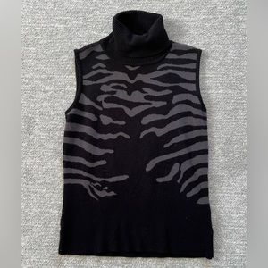 Michael Simon Black/Gray Sleeveless Animal Print Turtleneck